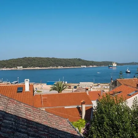 With A Parking Space Losinj, Losinj - 22952 Apartment Mali Losinj