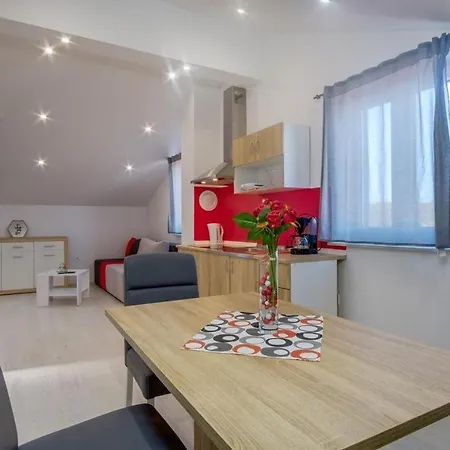 With A Parking Space Losinj, Losinj - 22952 דירה