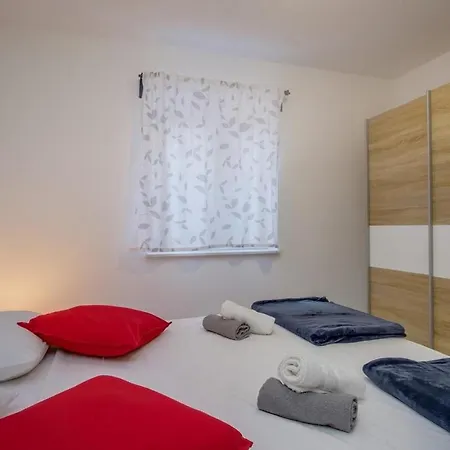 With A Parking Space Losinj, Losinj - 22952 דירה